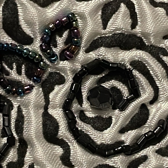 Lacome Evening Bag
Clutch White & Black Satin
Beaded Roses NWOT - Picture 7 of 12